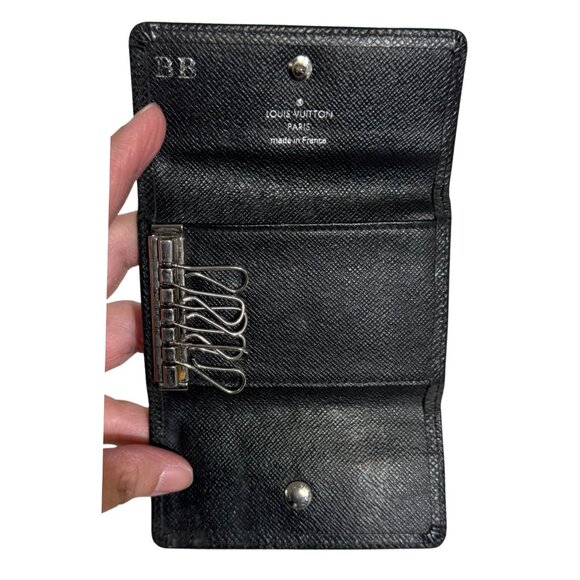 Louis Vuitton Black Key Holder - Picture 6 of 7